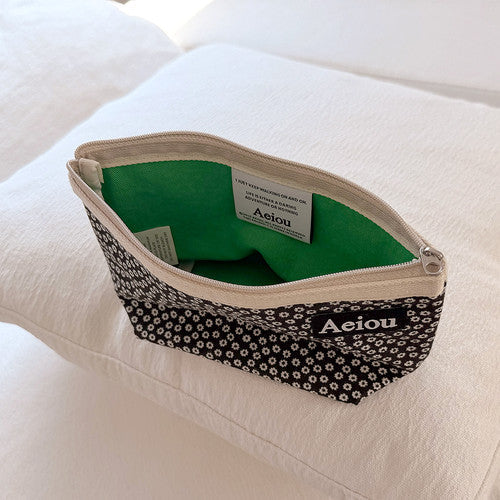 Aeiou Basic Pouch (L size) Flower Apron Black Aeiou  DKshop