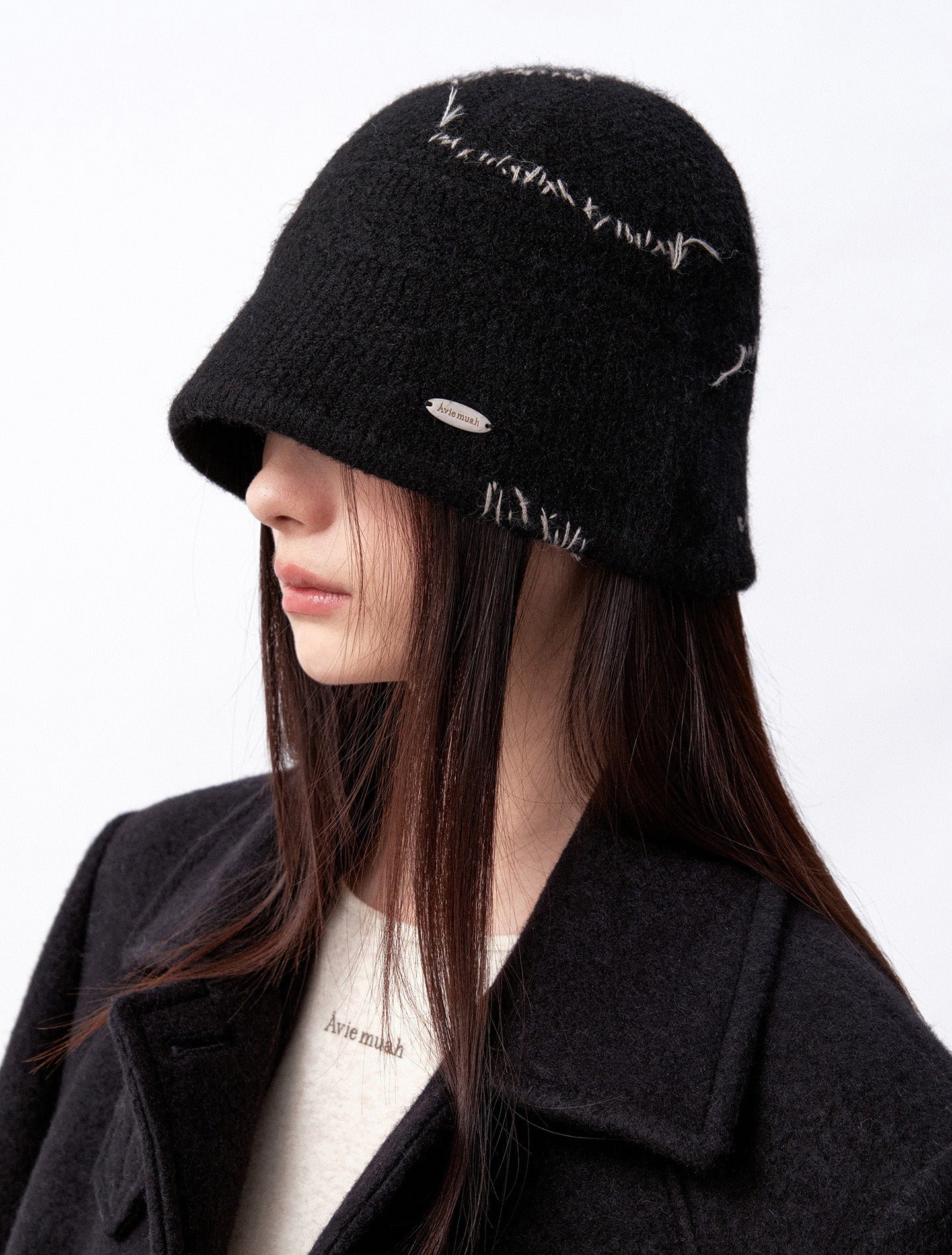 Avie muah Out-Stitch Knit Bucket Hat Avie muah  DKshop