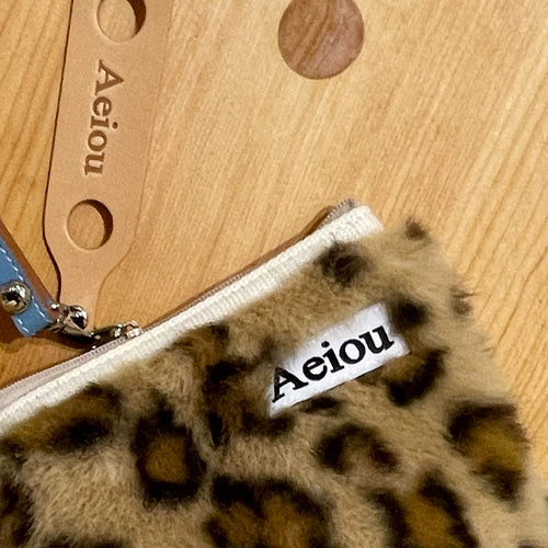 Aeiou Basic Pouch (M size) Leopard Fur Aeiou  DKshop