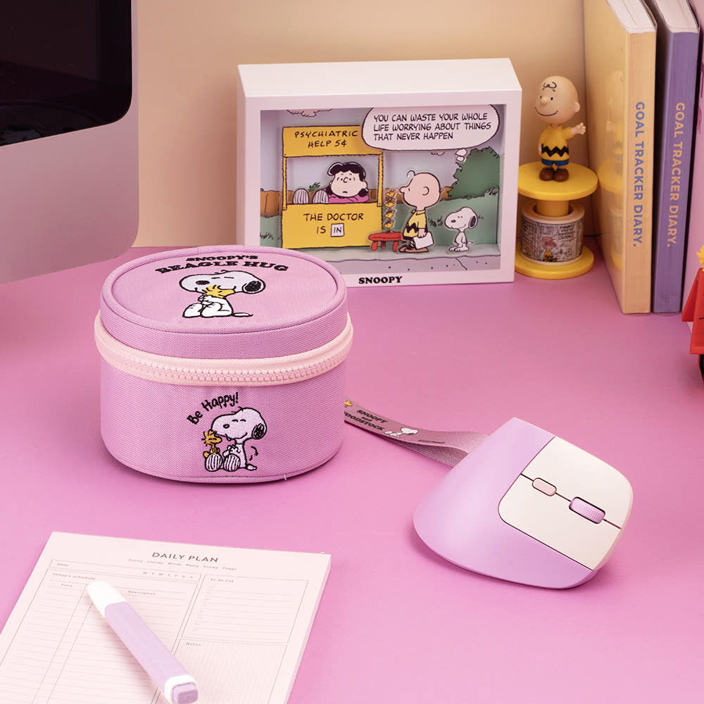 ROYCHE Peanuts Snoopy Wireless Noise-Free Vertical Mouse ROYCHE  DKshop
