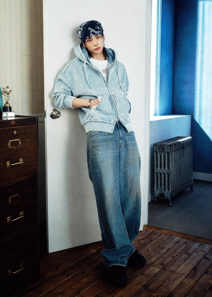 [GUESS X HYUNJIN] M-Tone Washed Wide Jeans GUESS  DKshop