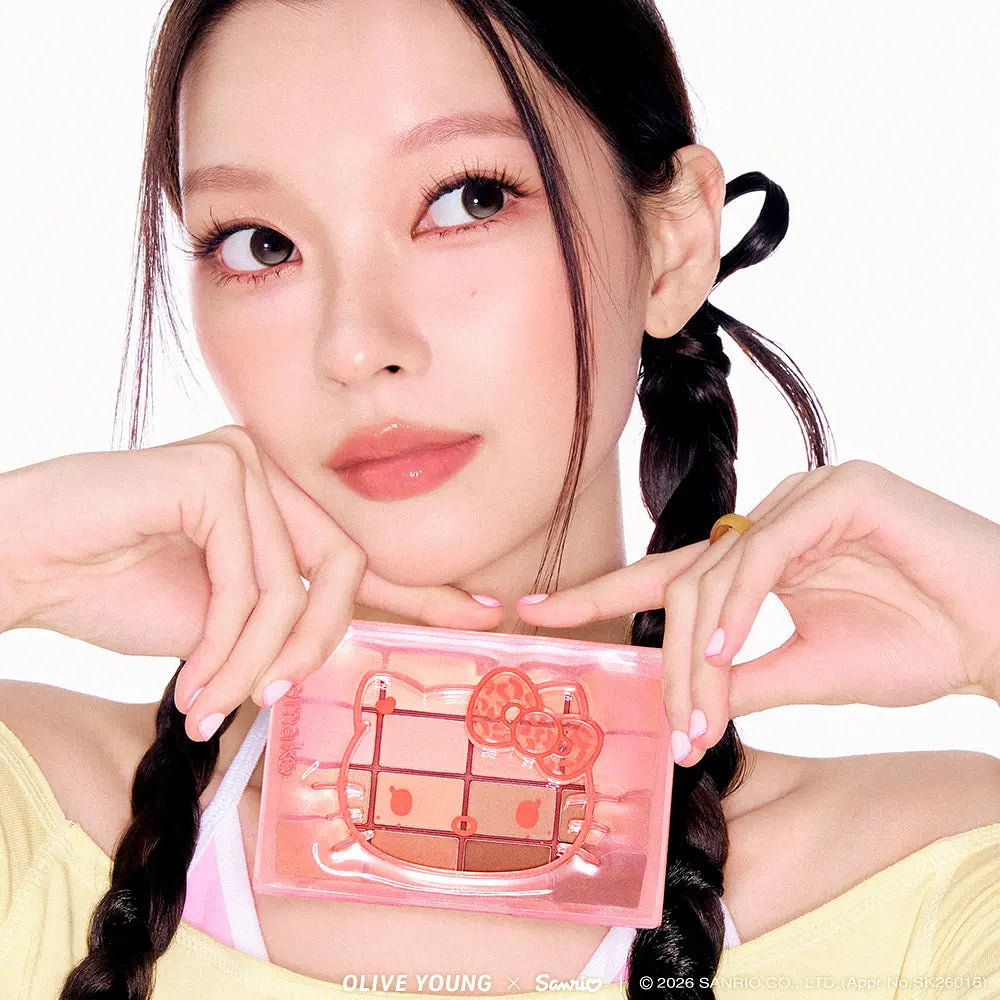 [WAKEMAKE X Hello Kitty] SOFT BLURRING EYE PALETTE WAKEMAKE  DKshop