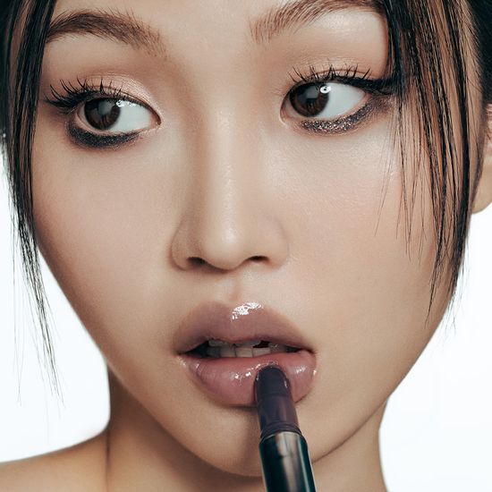 TWO SLASH FOUR GLAZE LIP CHANGER TWO SLASH FOUR  DKshop