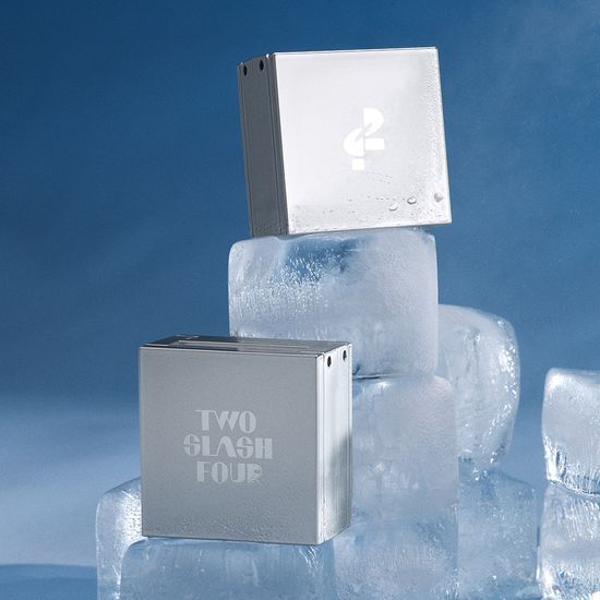 TWO SLASH FOUR STROBING FACE CUBE TWO SLASH FOUR  DKshop