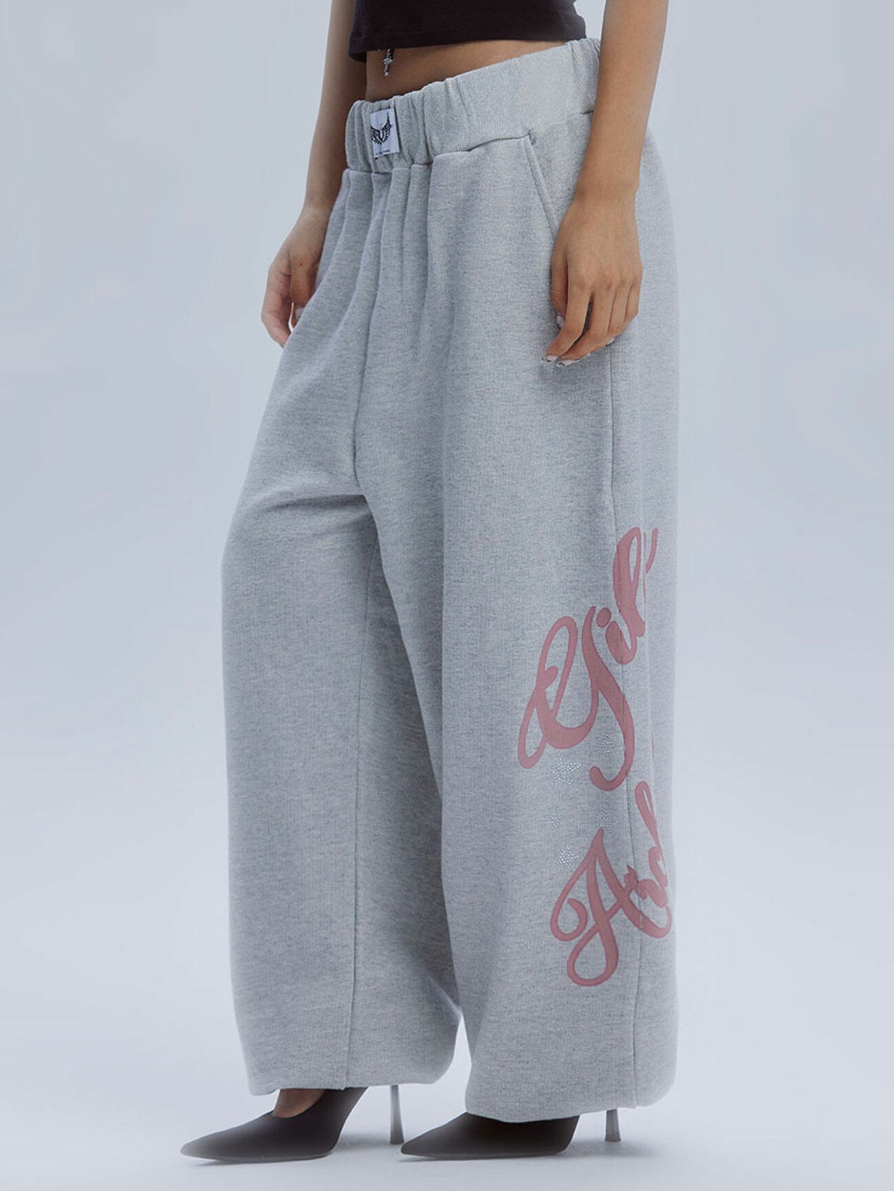 Gila Archive LETTERING LOGO SWEATPANTS (BLACKPINK JENNIE WEAR) Gila Archive  DKshop