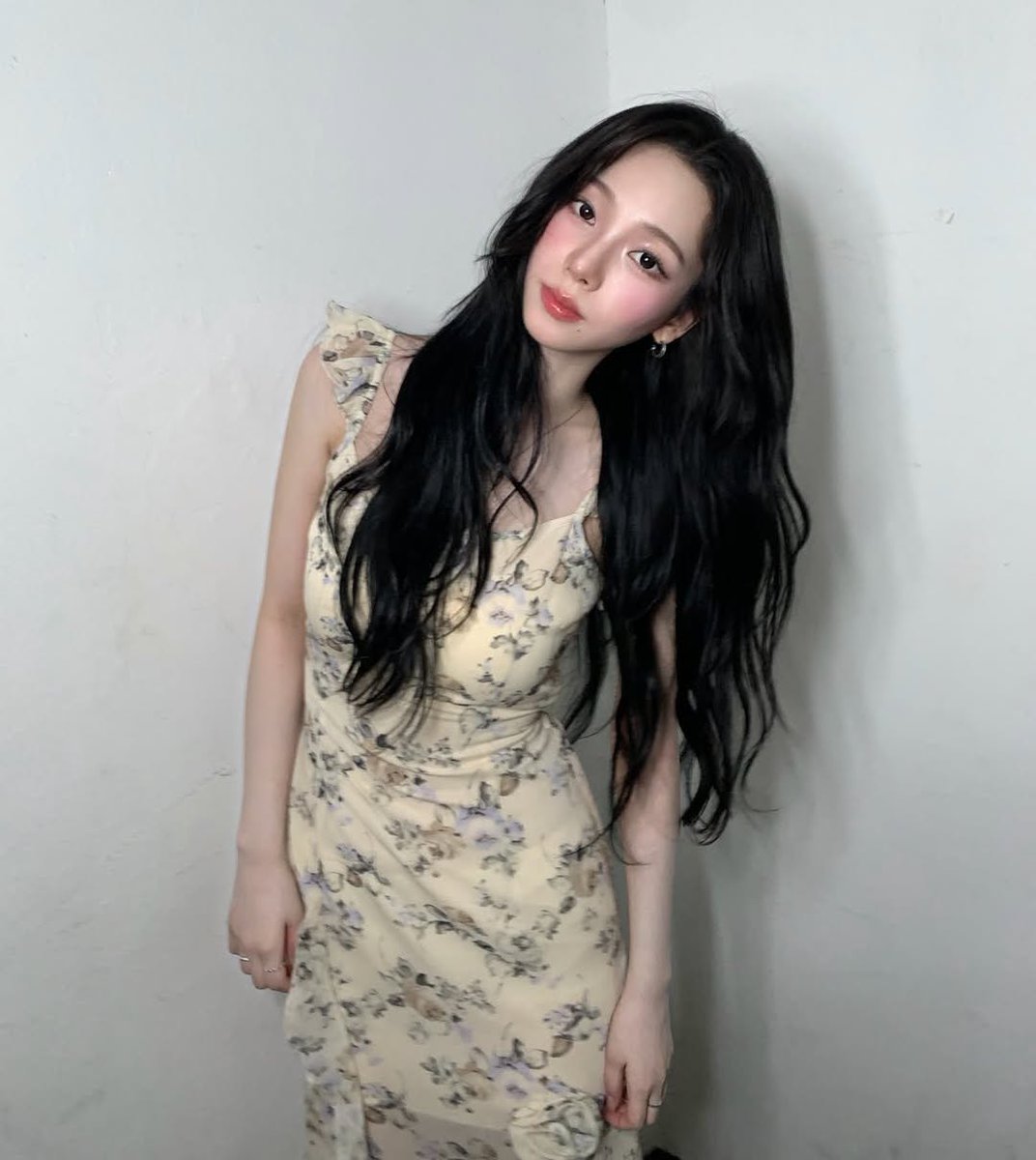 Loulouseoul Mermaid of the City Dress (aespa KARINA Wear) Loulouseoul  DKshop