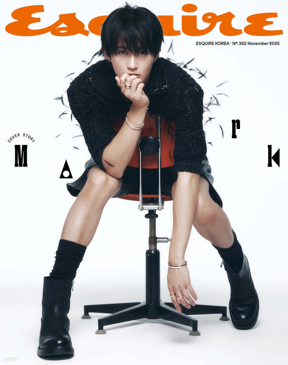 [PRE-ORDER] ESQUIRE KOREA MAGAZINE 2025.11 (COVER : NCT MARK) NCT  DKshop