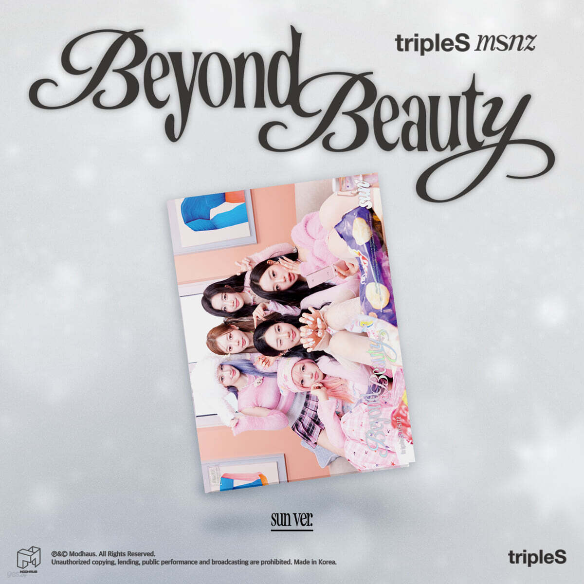 tripleS - msnz 1st Mini Album Beyond Beauty (Random Ver.)