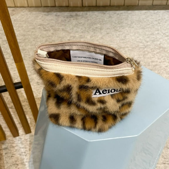 Aeiou Basic Pouch (M size) Aeiou  DKshop
