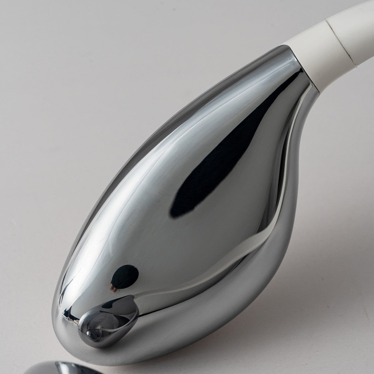 [NEW LAUNCH!] MAYBENA Volume Booster PRO Wearable EMS Beauty Device MAYBENA  DKshop