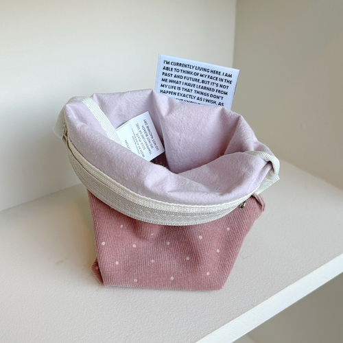Aeiou Basic Pouch (M size) Little Dot Red Bean Latte Aeiou  DKshop