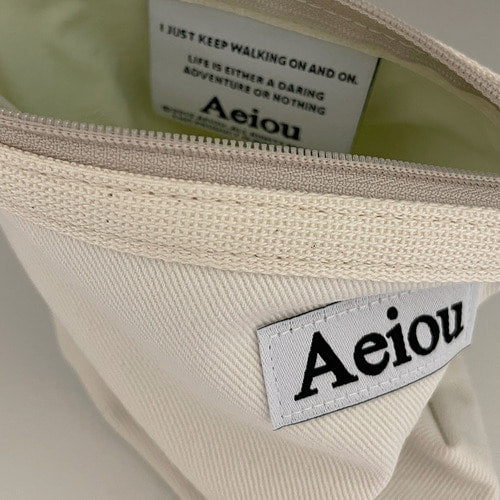Aeiou Basic Pouch (M size) Snowberry Aeiou  DKshop