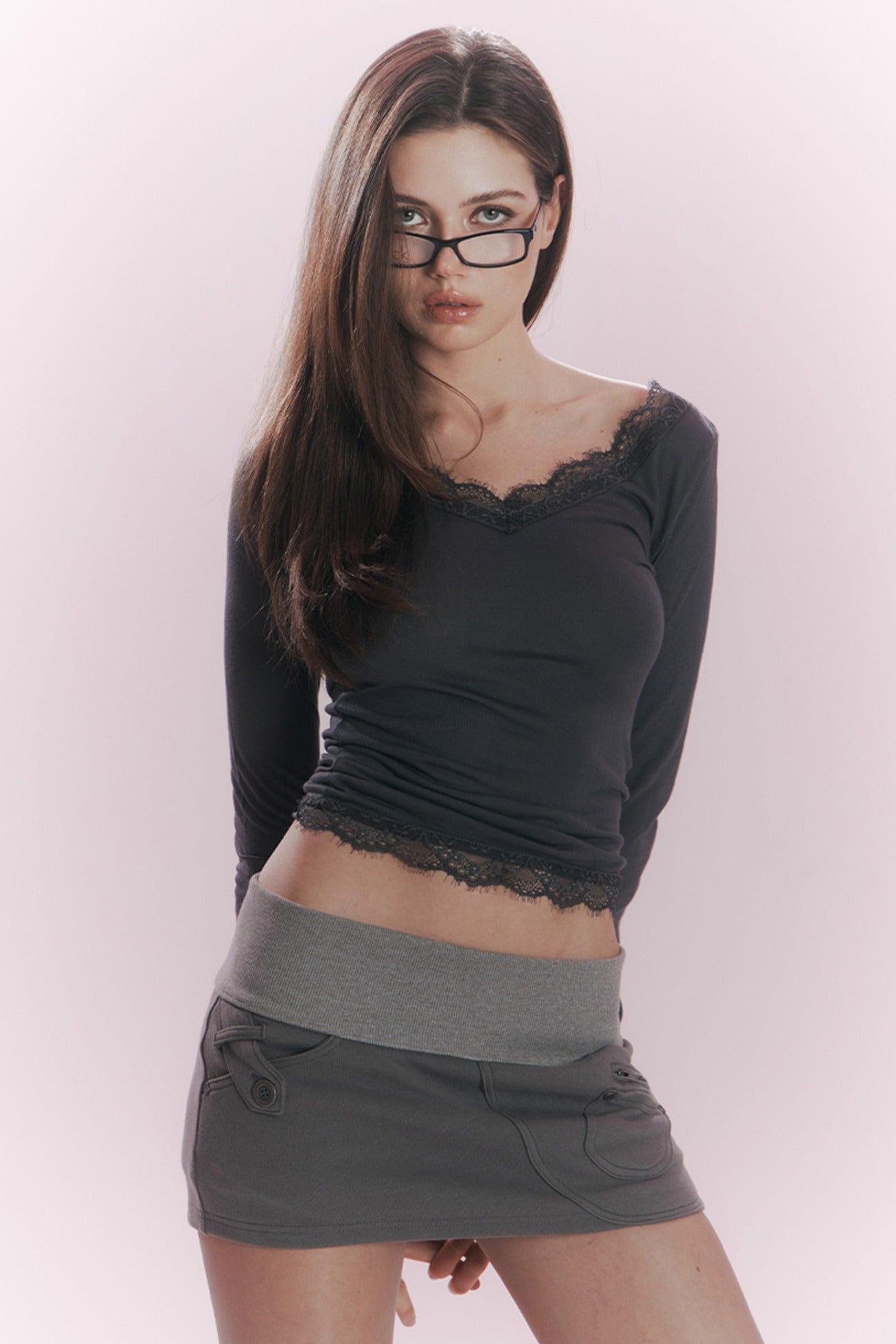 PLEASENOFOLLOW Karena Side Pocket Mini Skirt (aespa Karina WEAR) PLEASENOFOLLOW  DKshop