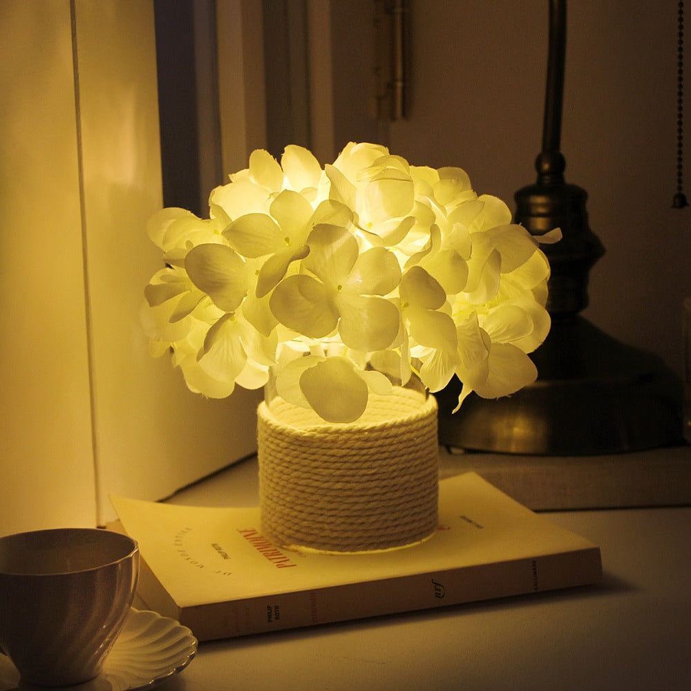 [Grip & Shop] ViaKstudio Hydrangea Pot LED Lamp | DKshop