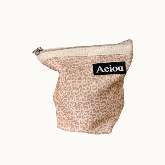 Aeiou Basic Pouch (M size) Leopard Pink Corduroy Aeiou  DKshop