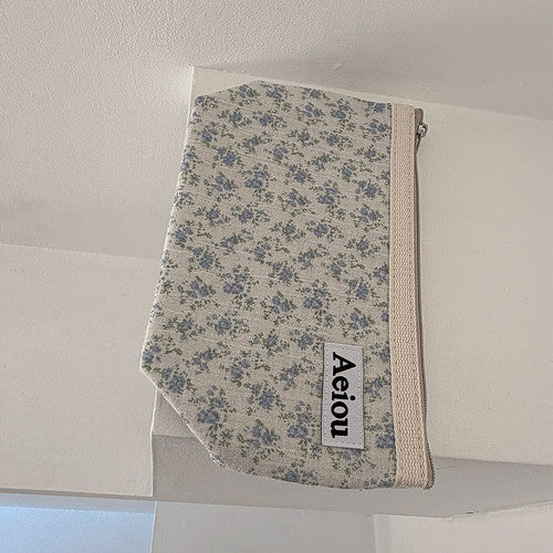 Aeiou Basic Pouch (L size) Blue Delphinium Mist Aeiou  DKshop