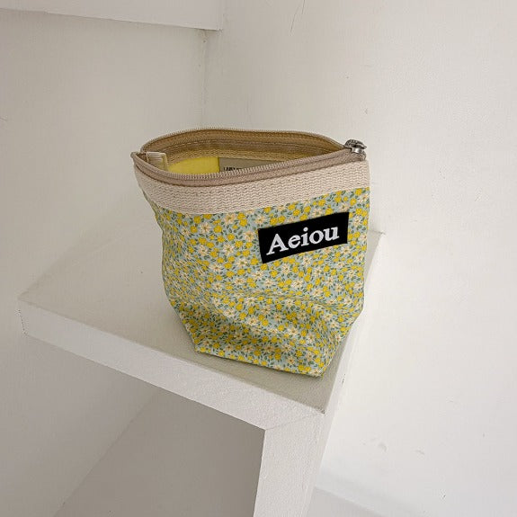 Aeiou Basic Pouch (M size) Tiny Wild Flower Lemon Aeiou  DKshop