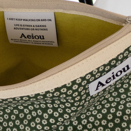 Aeiou Basic Pouch (L size) Flower Apron Green Aeiou  DKshop