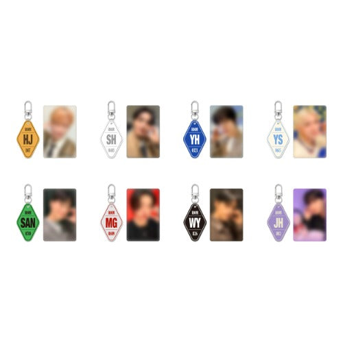 [PRE-ORDER] ATEEZ - [POP-UP '8ROOM'] 8ROOM KEYRING ATEEZ  DKshop