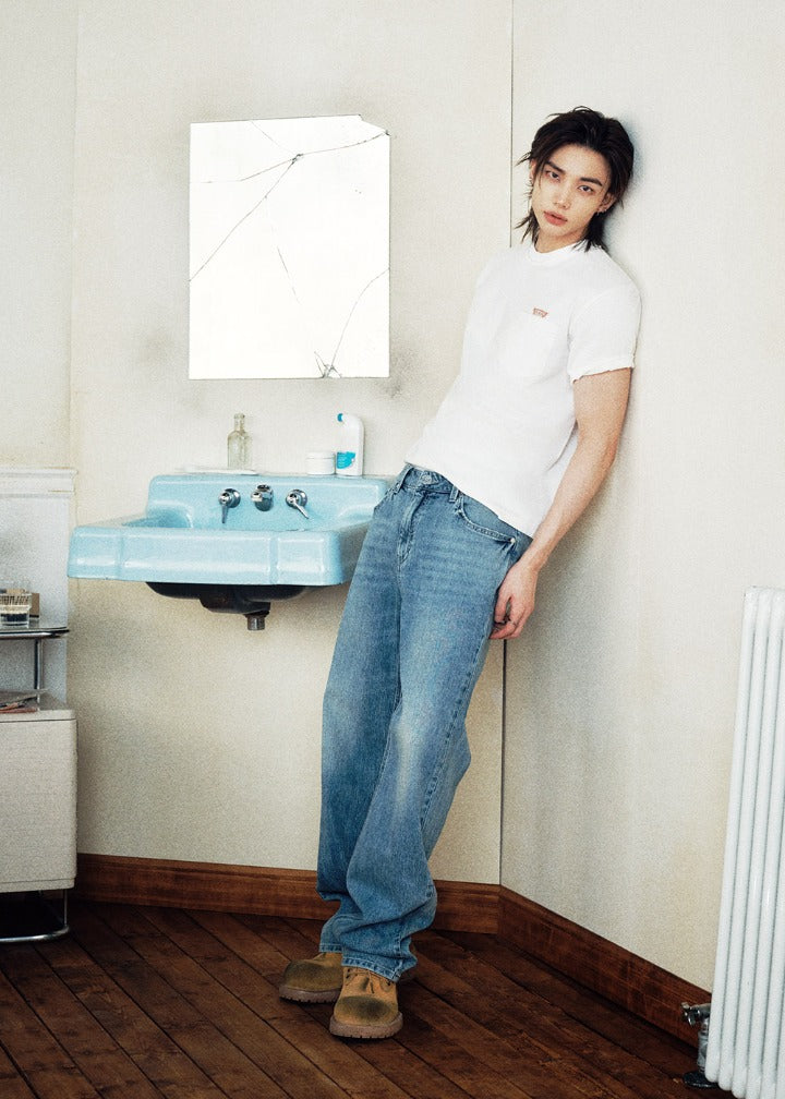[GUESS X HYUNJIN] L-Tone Straight Jeans GUESS  DKshop