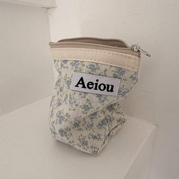 Aeiou Basic Pouch (M size) Blue Delphinium Mist Aeiou  DKshop