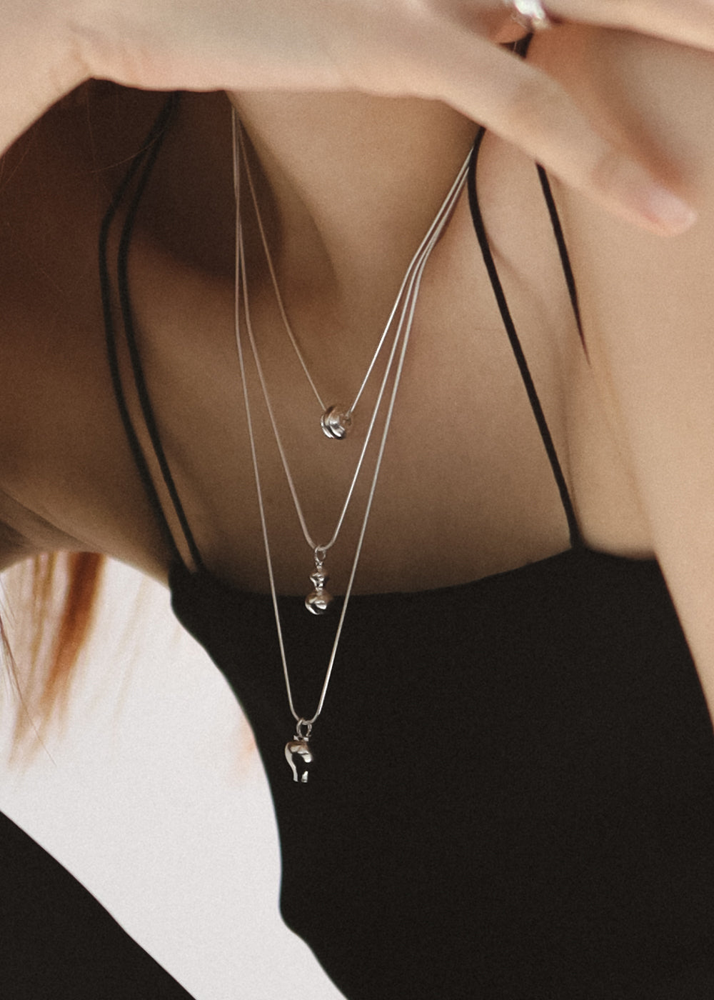 [DKinNY] Atelier Darin ARI Milling Pendant Necklace 05 Atelier Darin  DKshop