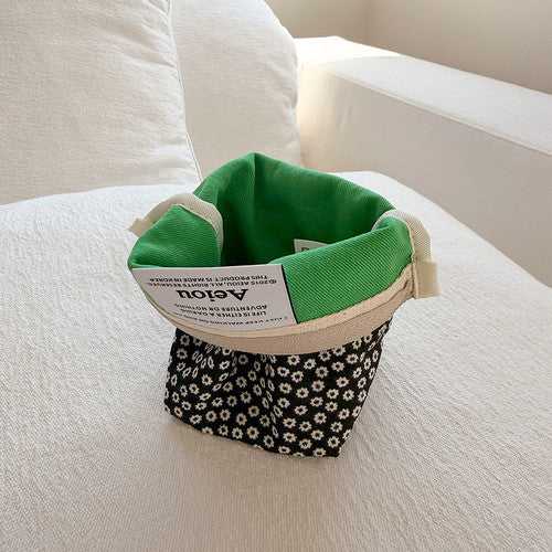 Aeiou Basic Pouch (M size) Flower Apron Black Aeiou  DKshop