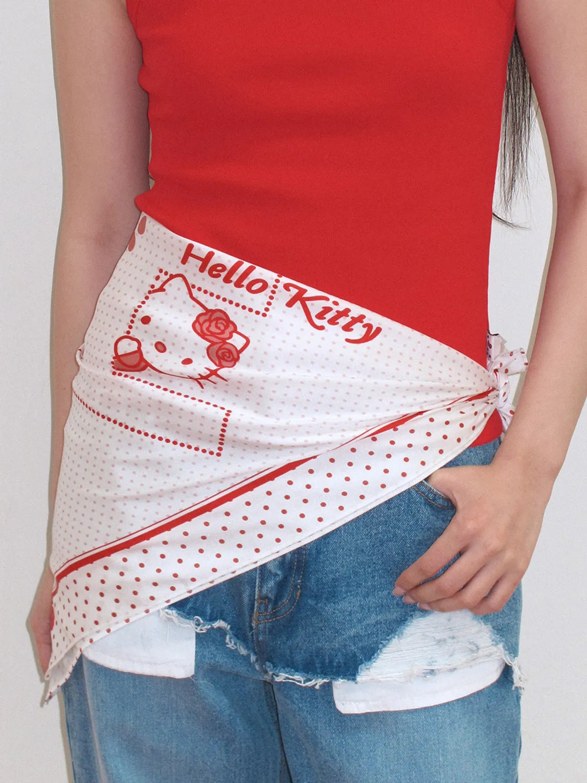 [RAIVE X HELLO KITTY] Scarf in Red RAIVE  DKshop