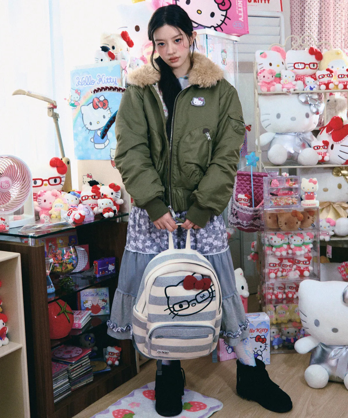 [aeae X Hello Kitty]  FACE BACKPACK (ILLIT MINJU WEAR) aeae  DKshop