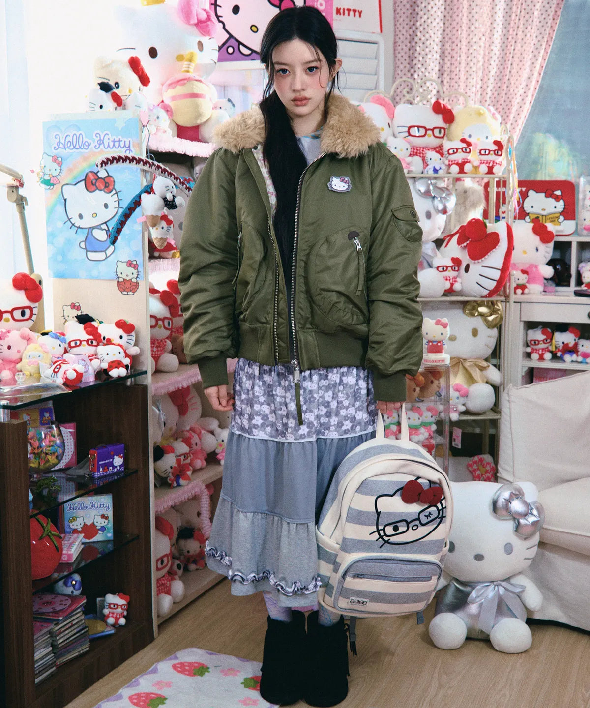 [aeae X Hello Kitty]  FACE BACKPACK (ILLIT MINJU WEAR) aeae  DKshop