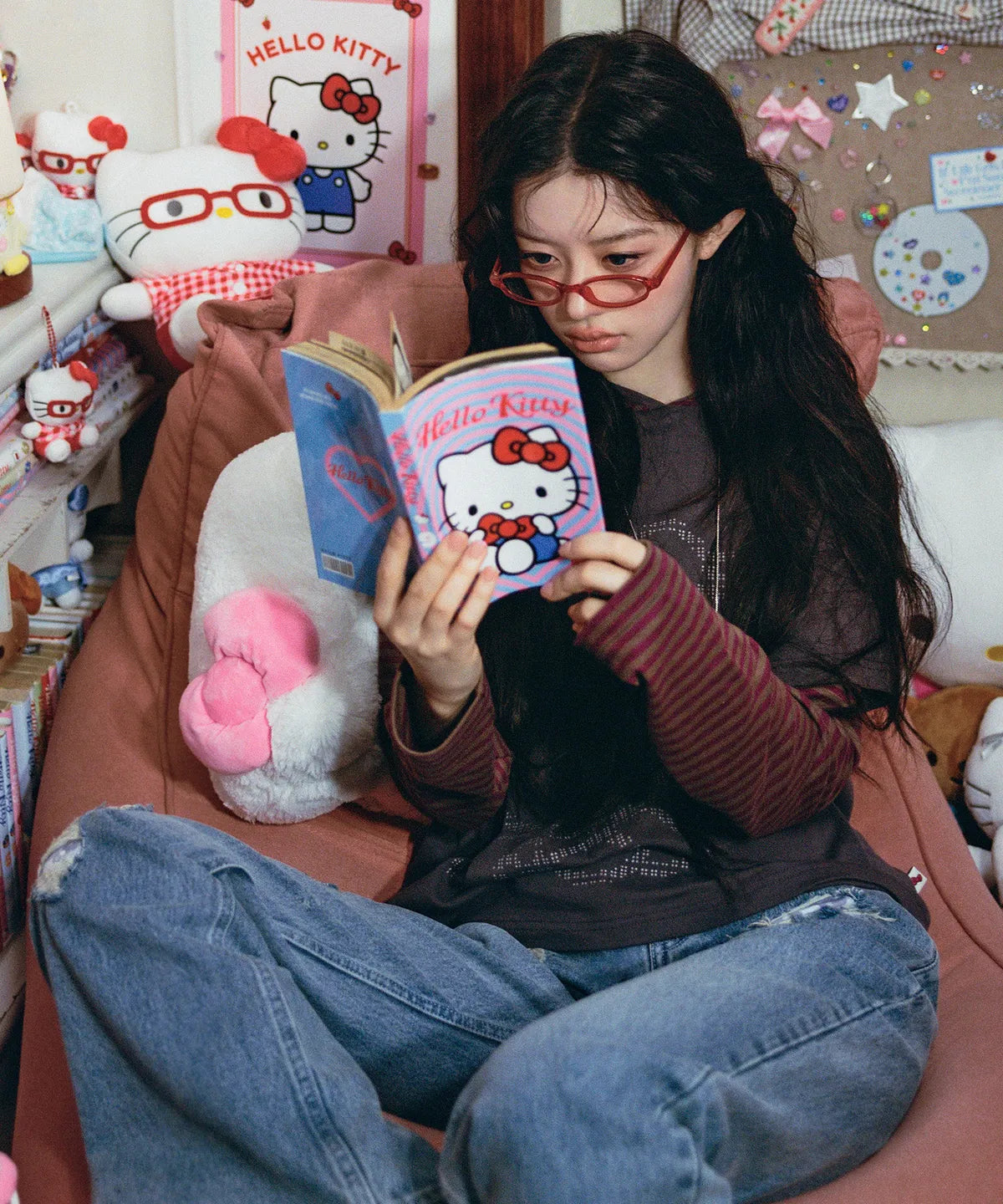 [aeae X Hello Kitty] LAYERED HOODIE (ILLIT MINJU WEAR) aeae  DKshop