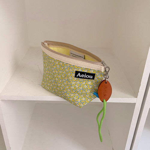 Aeiou Basic Pouch (L size) Tiny Wild Flower Lemon Aeiou  DKshop