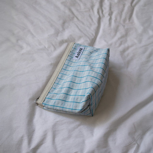Aeiou Basic Pouch (L size) Early Summer Sparkling Blue Aeiou  DKshop