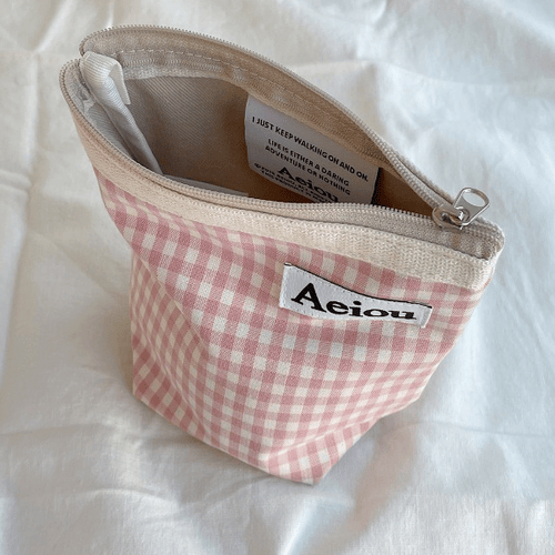 Aeiou Basic Pouch (M size) Aeiou  DKshop