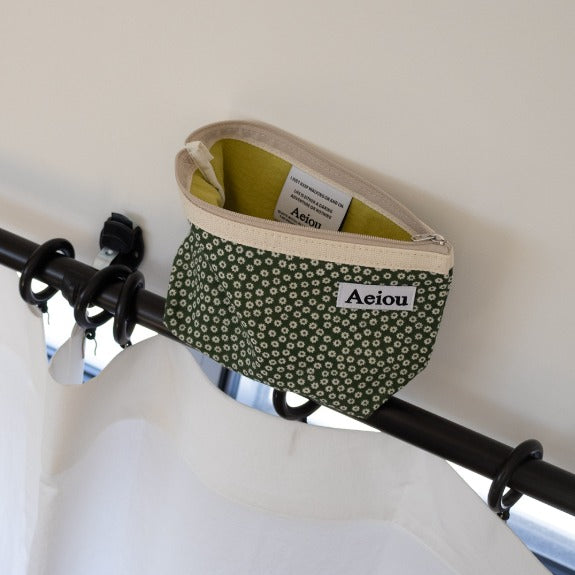 Aeiou Basic Pouch (L size) Flower Apron Green Aeiou  DKshop