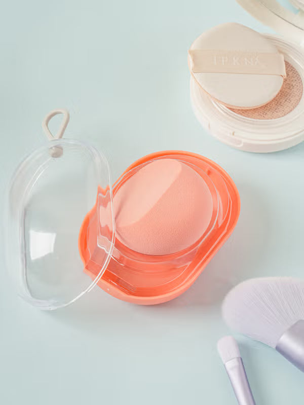 [DKinKL] Daiso Half-Moon Makeup Puff & Case Set Daiso  DKshop